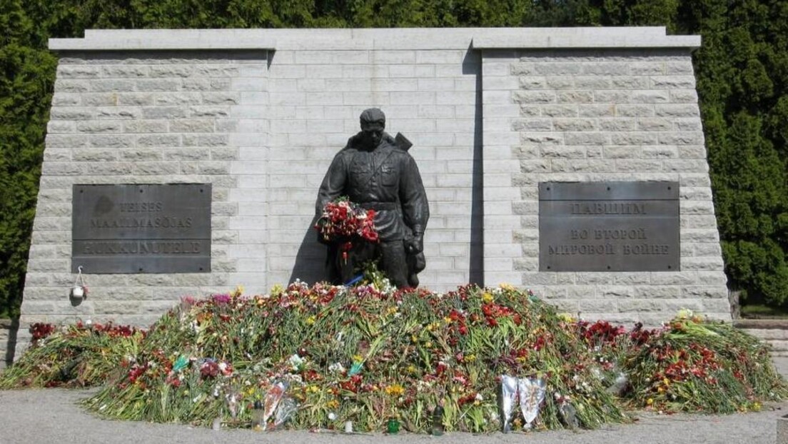 Estonska premijerka nastavlja borbu protiv sovjetskih spomenika: Simboli ruske okupacije