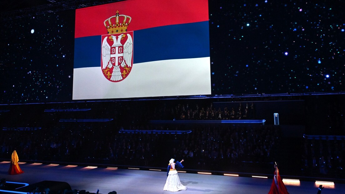 Игре будућности помириле "вечите" – Звезда и Партизан загрљени представљају Србију у Казању
