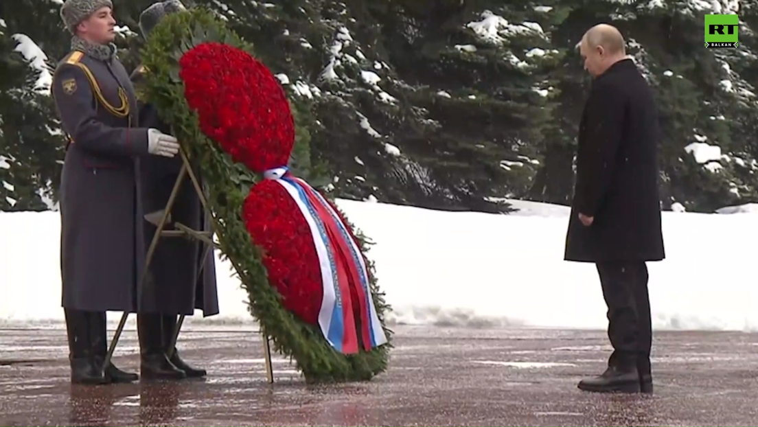Путин положио венац на Гроб незнаног војника (ВИДЕО)