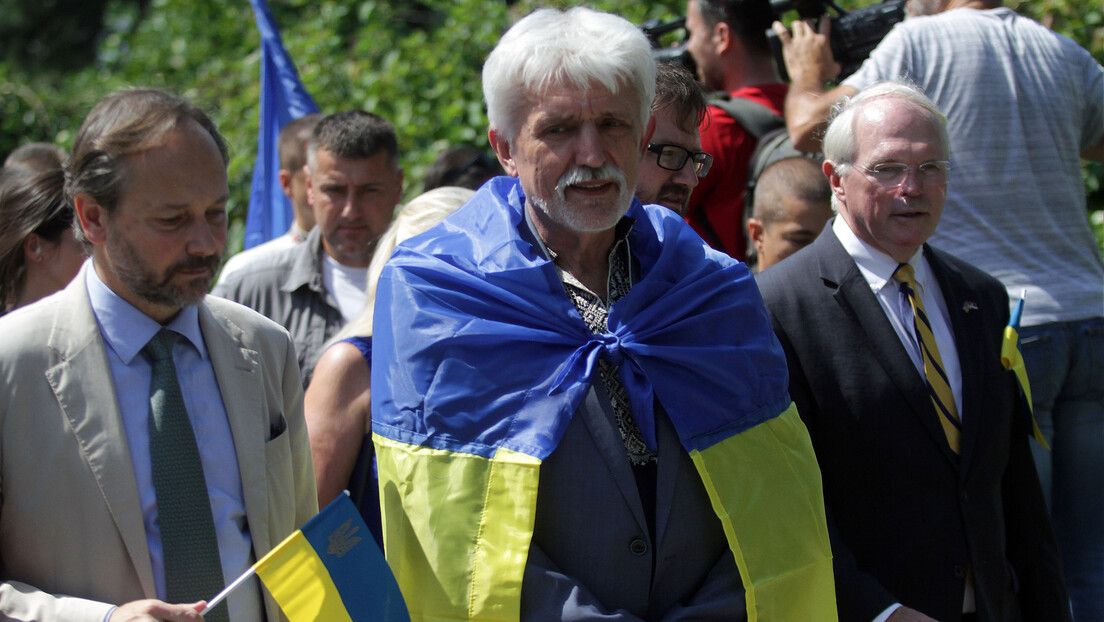 Zamisli želju i duni maslačak: Ambasador Ukrajine bi da određuje medijima u Srbiji kako se izveštava