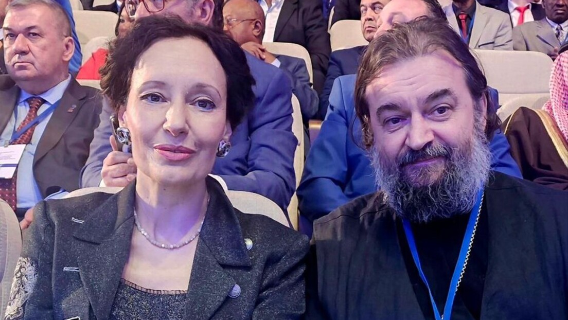 И Србија учествовала на отварању конгреса русофила: Ивана Жигон награђена највећим аплаузом у Москви