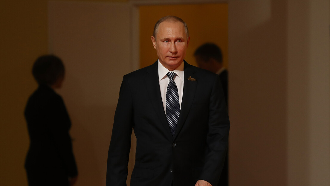 Путин: Русофили не дозвољавају Западу да изолује Русију