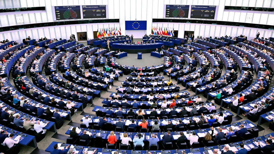 Poslanici EP većinom glasova odobrili pomoć Kijevu vrednu 50 milijardi evra