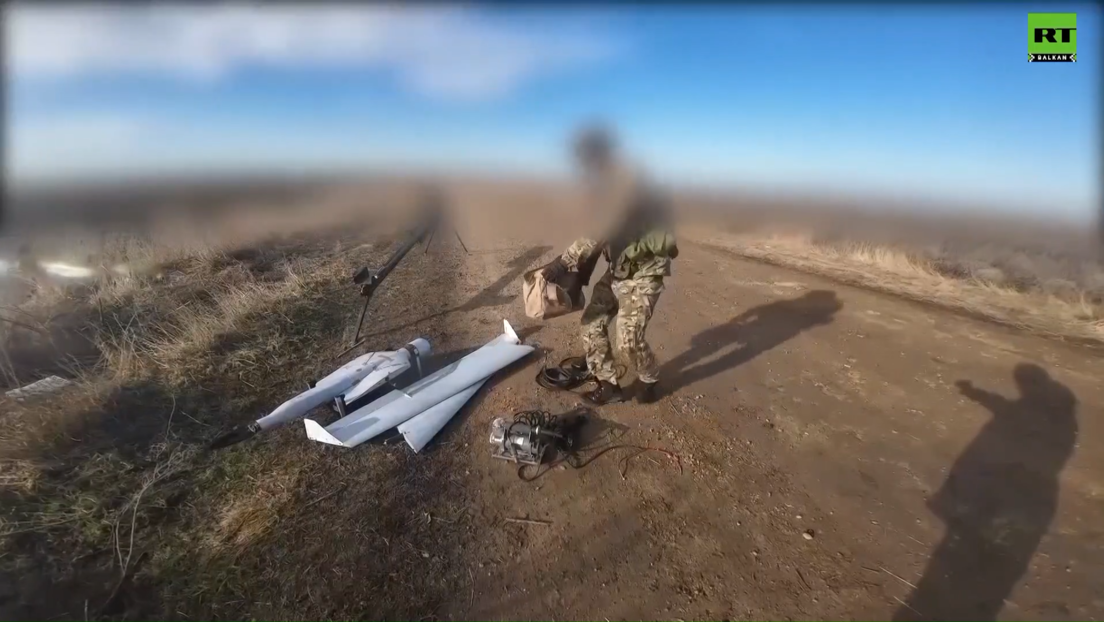Ruski dron "lanset" uništava ukrajinski tenk i samohodne haubice