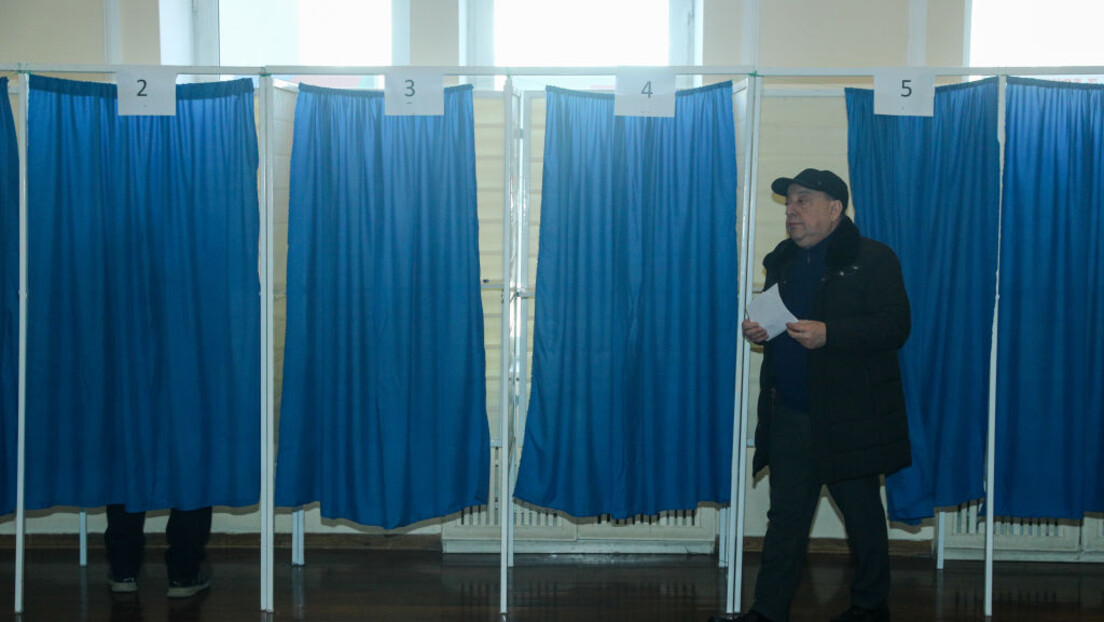 Американци у параноји: Русија у целом свету подрива поверење бирача у изборне процесе