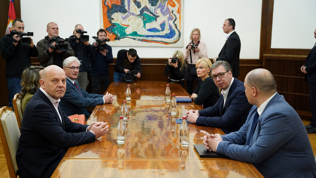Vučić nastavio konsultacije o mandataru, stigli predstavnici "Mi - glas iz naroda"