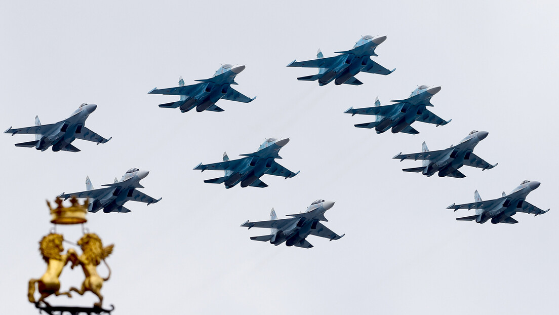 Ministarstvo odbrane Rusije: Naš Su-35s ne dozvoljava ukrajinskim avionima ni da uzlete