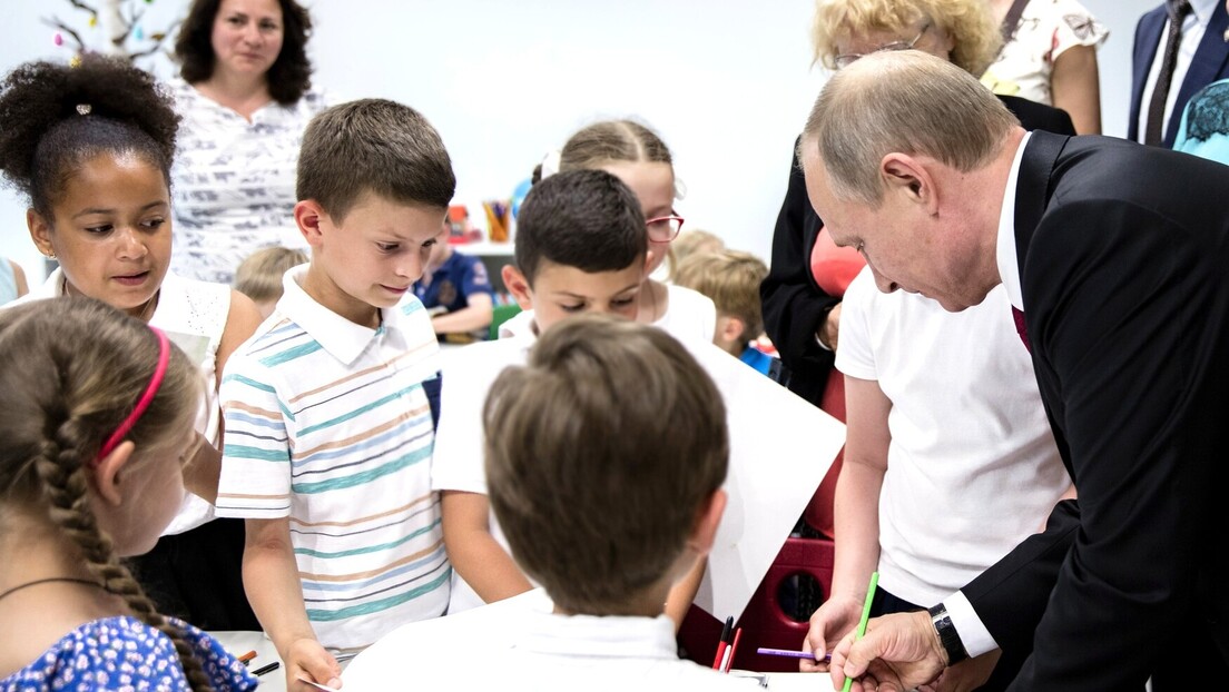 Ново доба руског школства: Како је Путин вратио образовање Русима