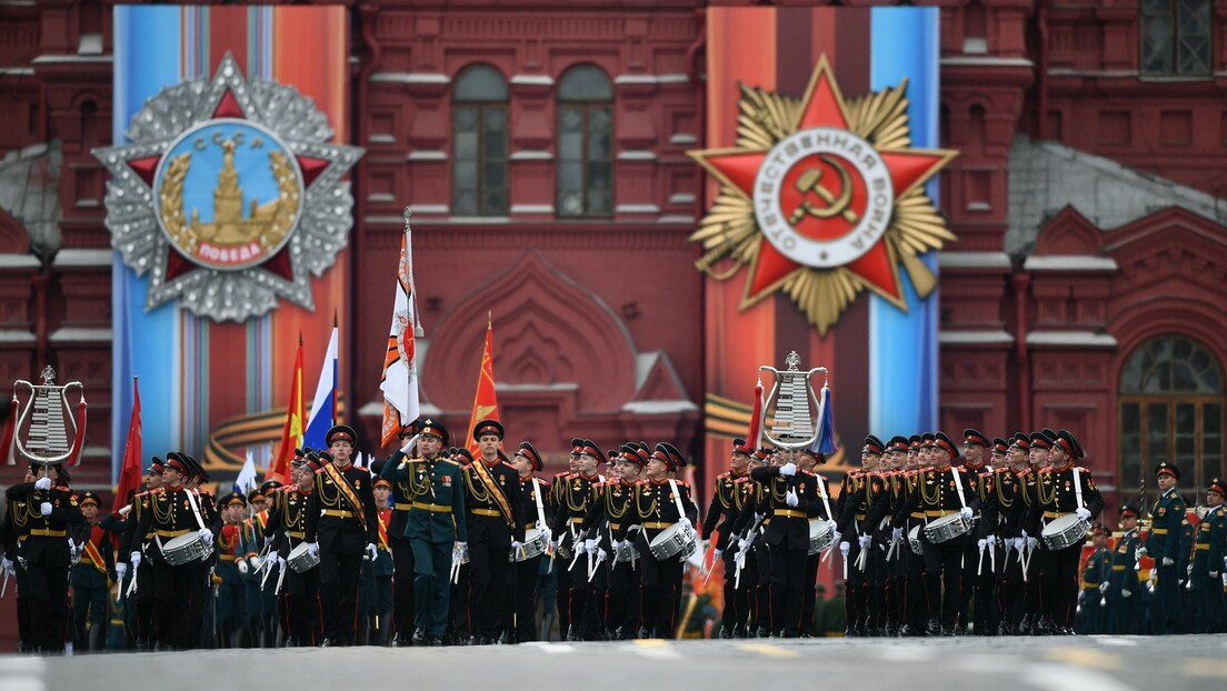 Aleksandar Dugin: Rusiji je potrebna potpuna militarizacija