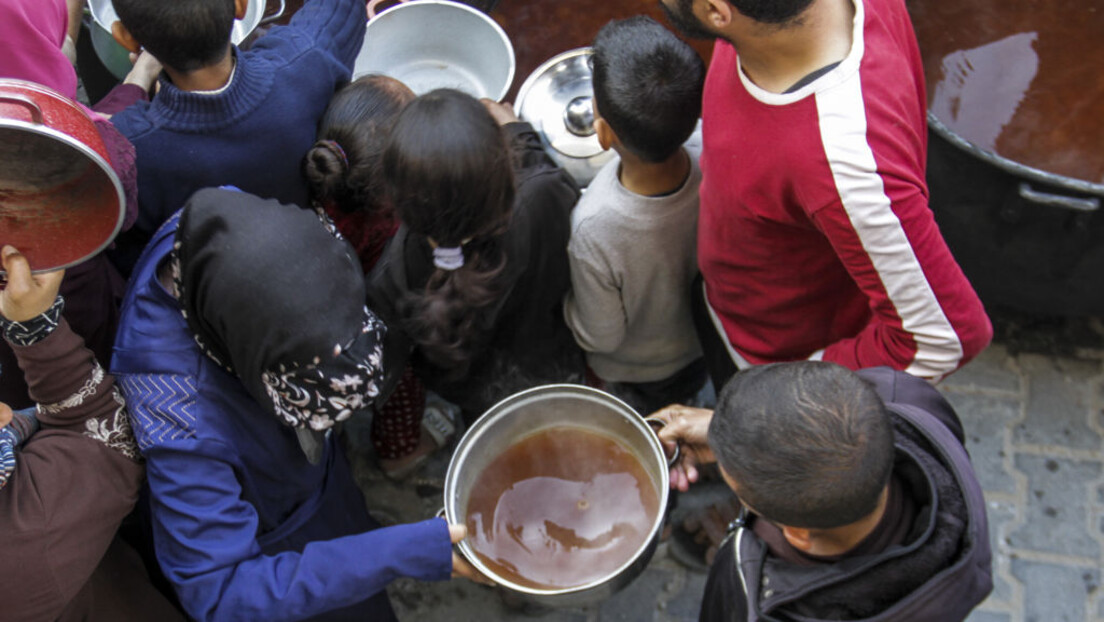 Шеф ЦИА: Деца у Гази гладују, неопходан је прекид ватре да би им се помогло