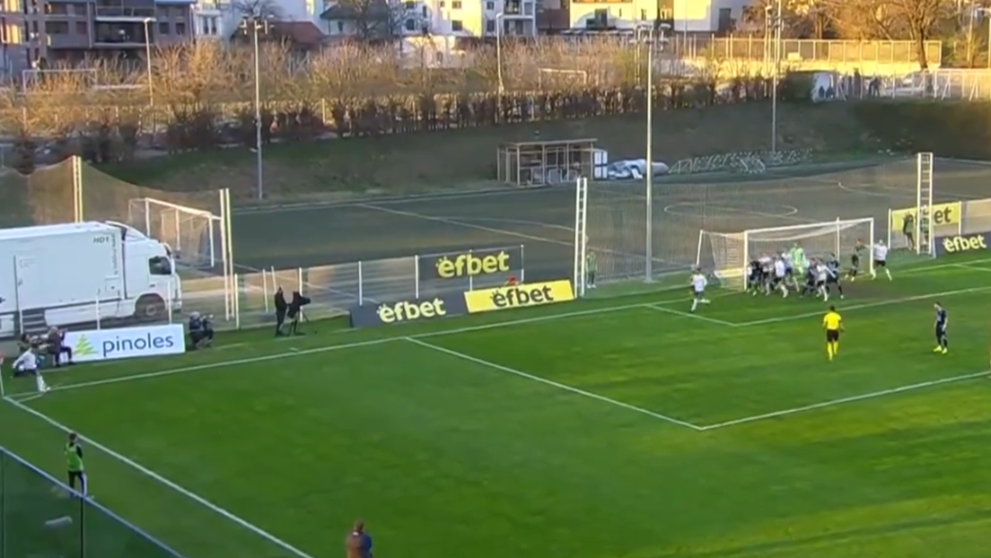 Незапамћена сцена у српском фудбалу - Аџић на једном мечу дао два гола директно из корнера
