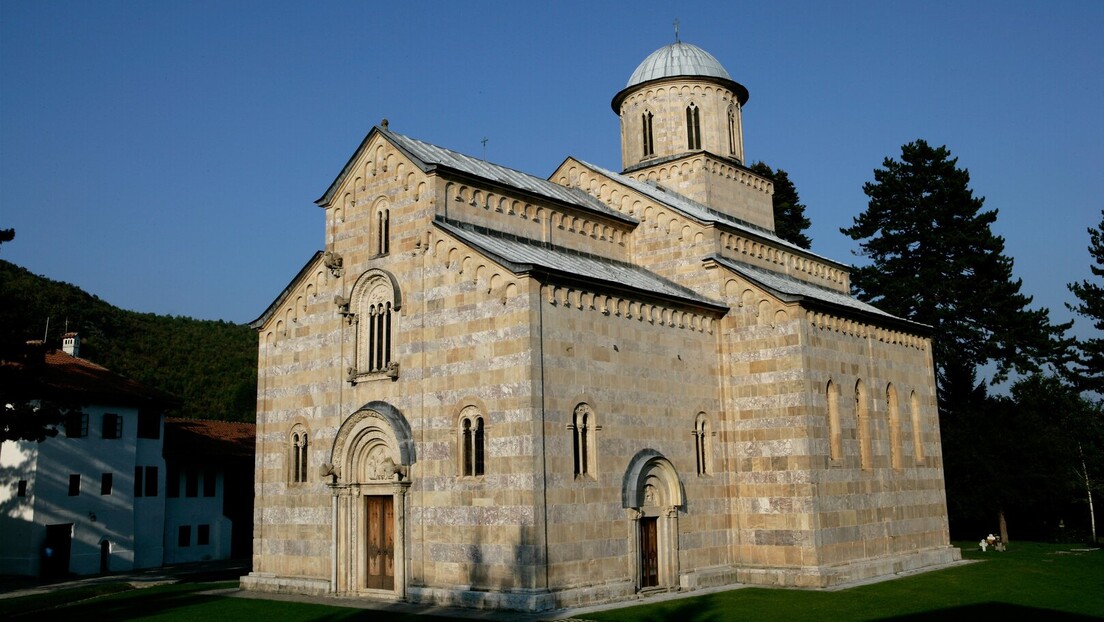 Eskobar i Hovenijer posetili manastir Visoki Dečani