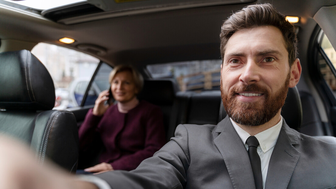 Девет ствари које таксиста може да сазна о вама када седнете у кола