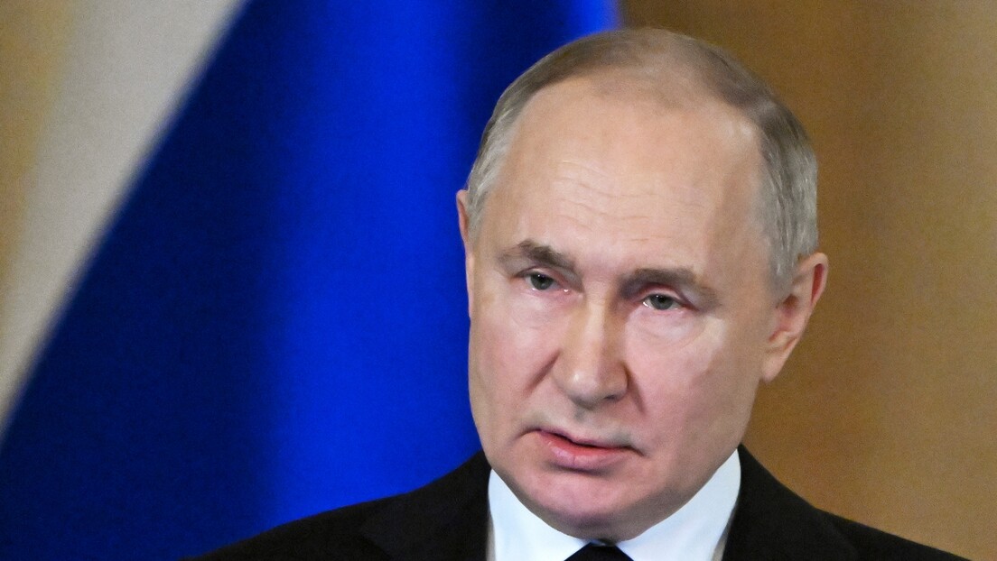 Путин на састанку са лидерима партија: Oчување људи и привреда главни програм развоја зeмље