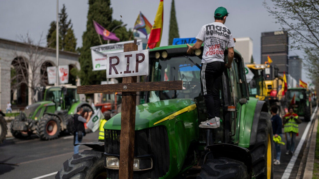 ЕУ пристала на нова ограничења украјинске робе након протеста пољопривредника