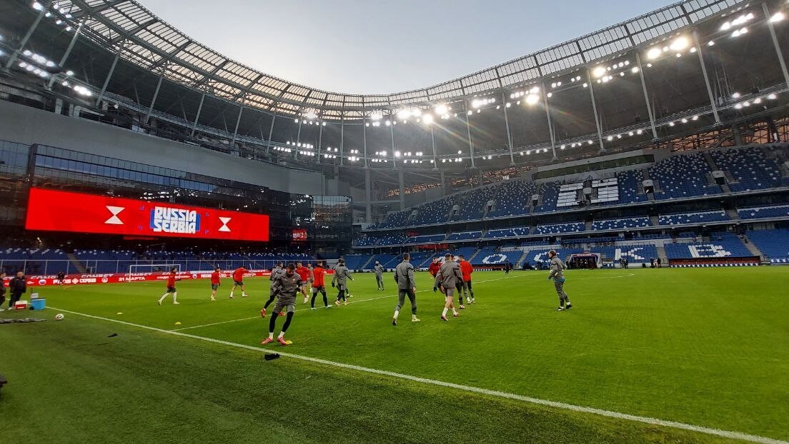 Фудбалери Србије осетили траву на "ВТБ арени", све је спремно за братски дуел са Русијом