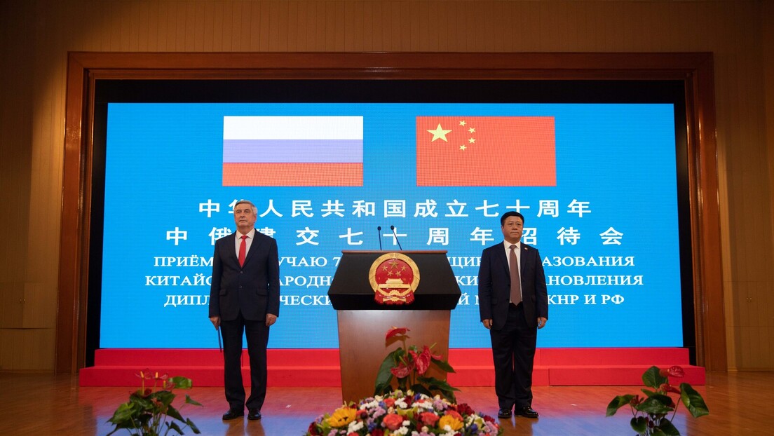 Амбасадор Кине у Русији: Са Москвом стојимо "раме уз раме", најбољи односи у историји