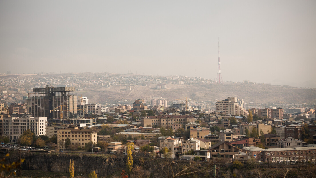Napadnuta policijska stanica u Jerevanu: Aktivirana eksplozivna naprava