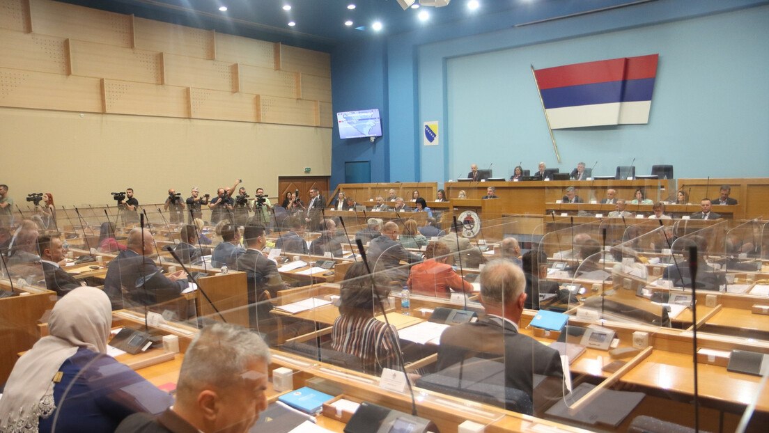 Посебна седница Скупштине РС због Шмитових претњи: На дневном реду само једна тачка