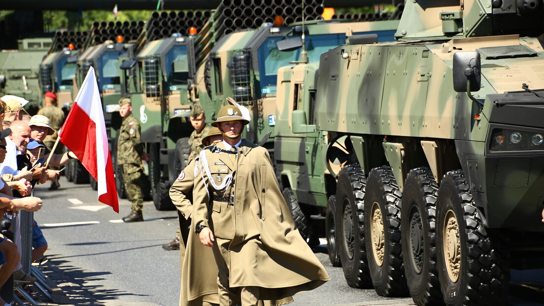 Пољска суспендовала Уговор о конвенционалним оружаним снагама у Европи