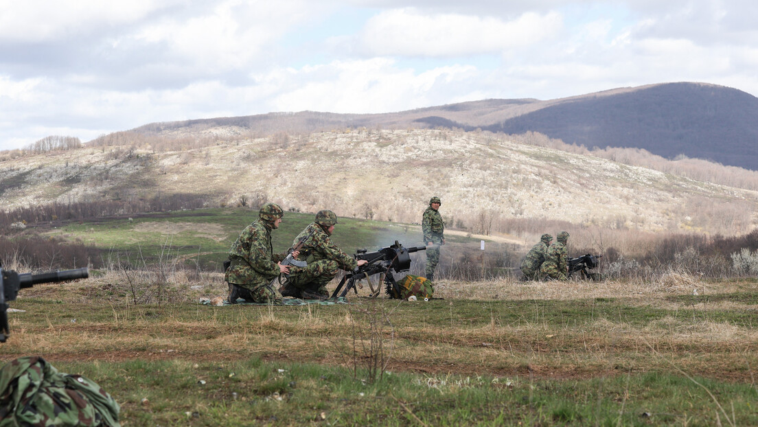 Vojska Srbije digla "migove": Uočena nepoznata letelica iznad Valjeva