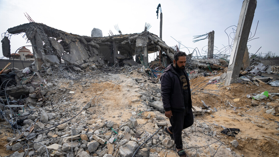 Број погинулих у израелским ударима у Појасу Газе порастао на 32.800
