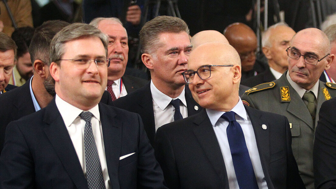 Miloš Vučević i Nikola Selaković podneli ostavku u Skupštini Srbije