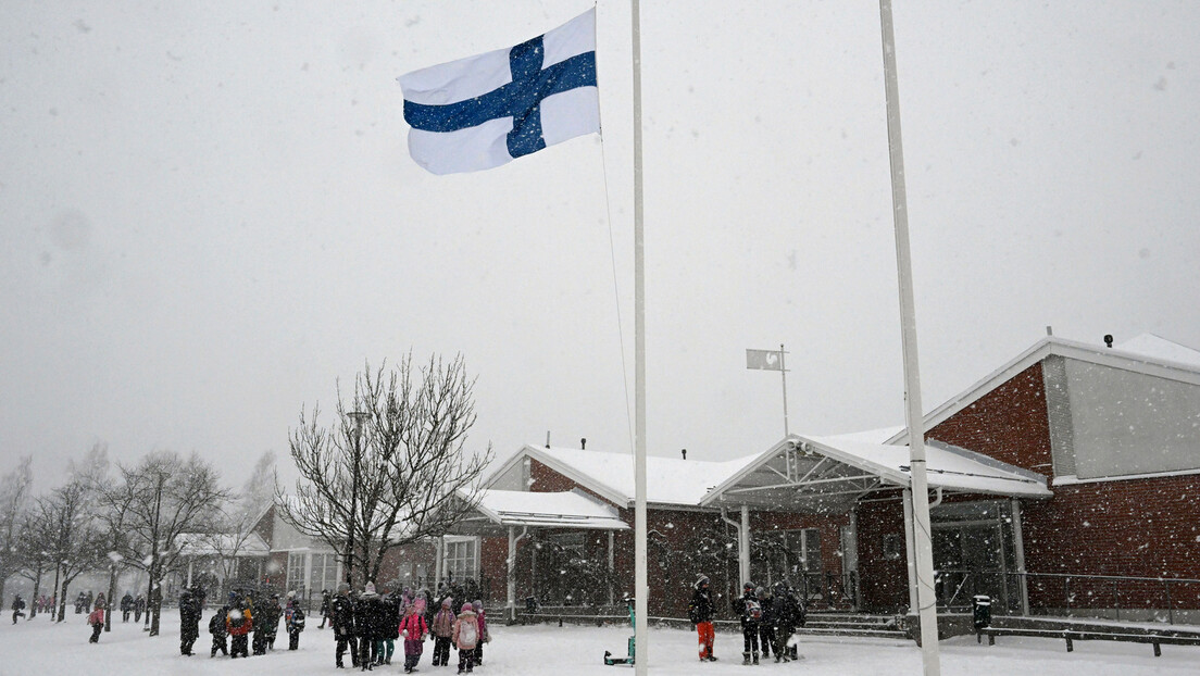 Дан жалости у Финској, настава у школи у којој се догодила пуцњава настављена данас