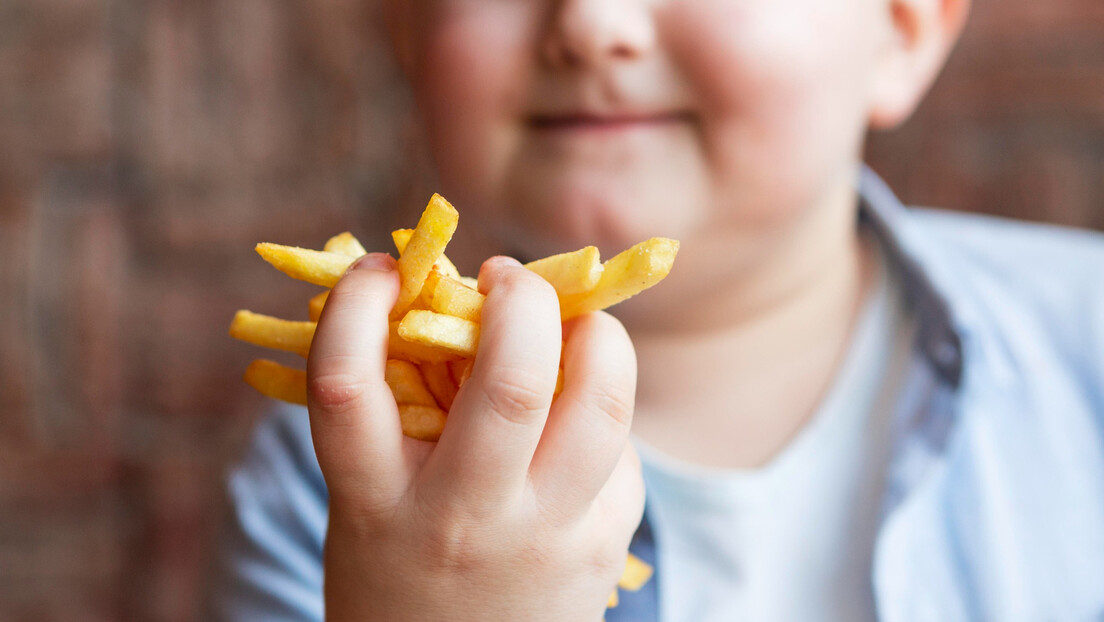 Gojazna deca dvostruko češće obolevaju od multiple skleroze, pokazuje studija