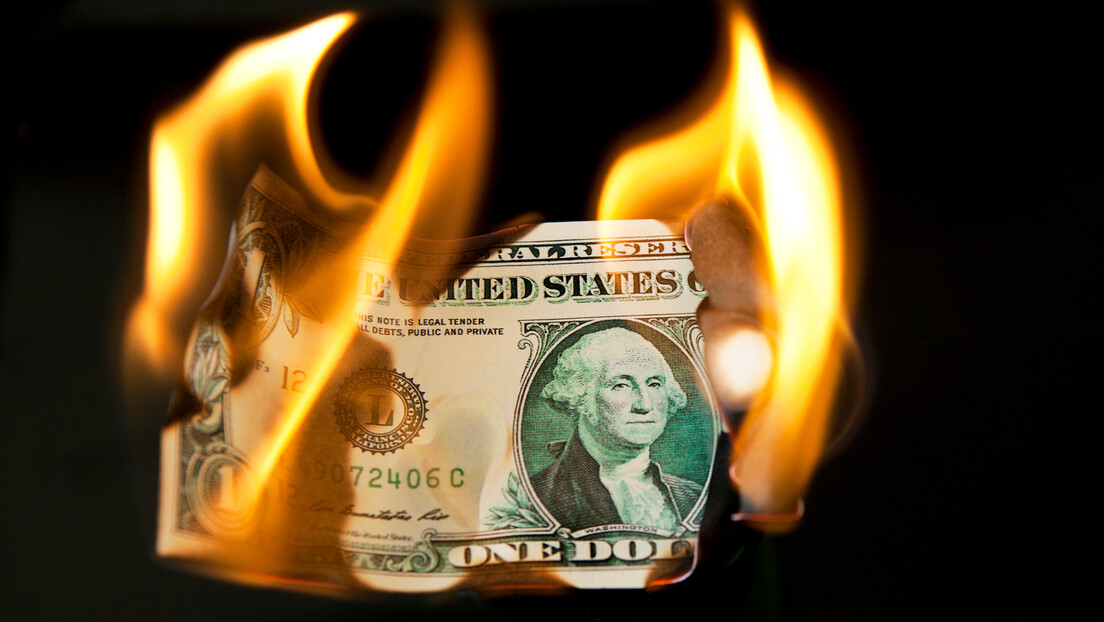 Мекгрегор: Долар ће због БРИКС-а изгубити позицију у свету