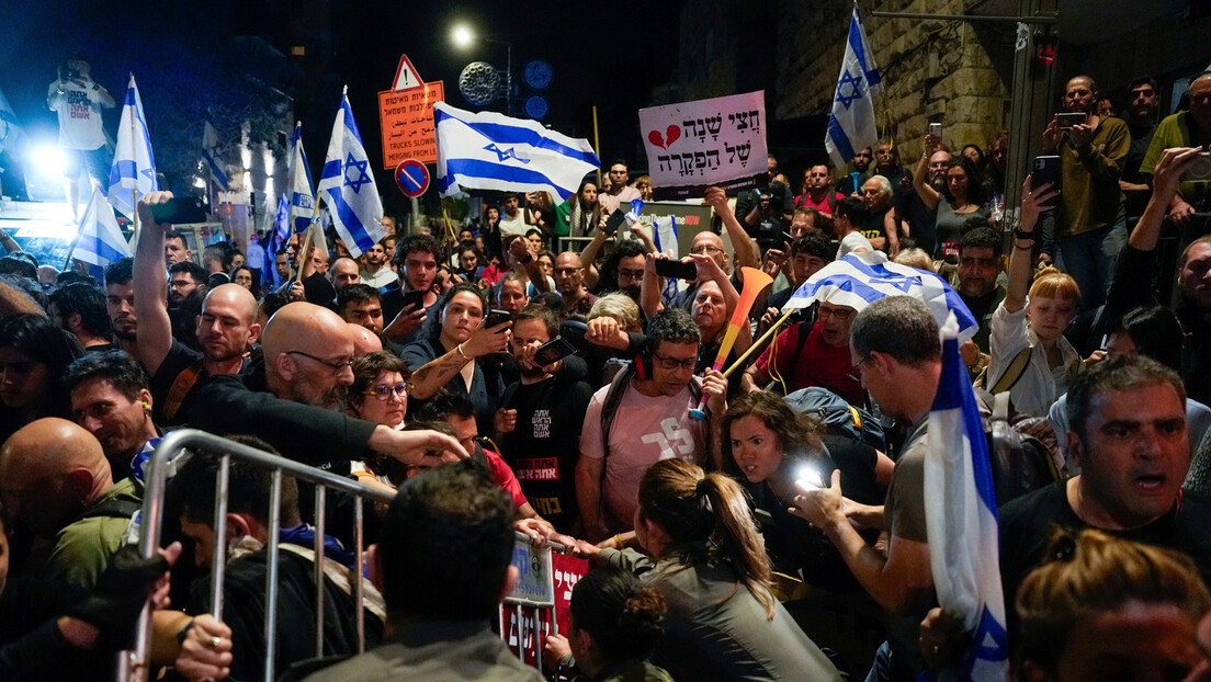 Протести у Израелу: Бени Ганц позвао на одржавање ванредних избора у септембру