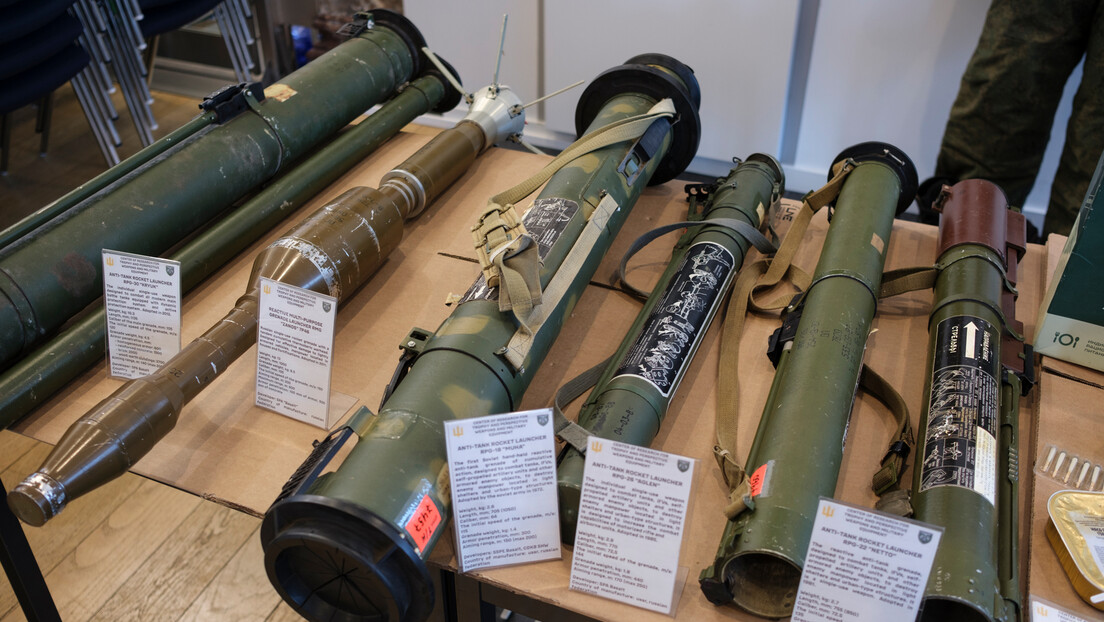 У ДНР откривено минирано складиште оружја: Пронађене јуришне пушке и већи број ручних бацача