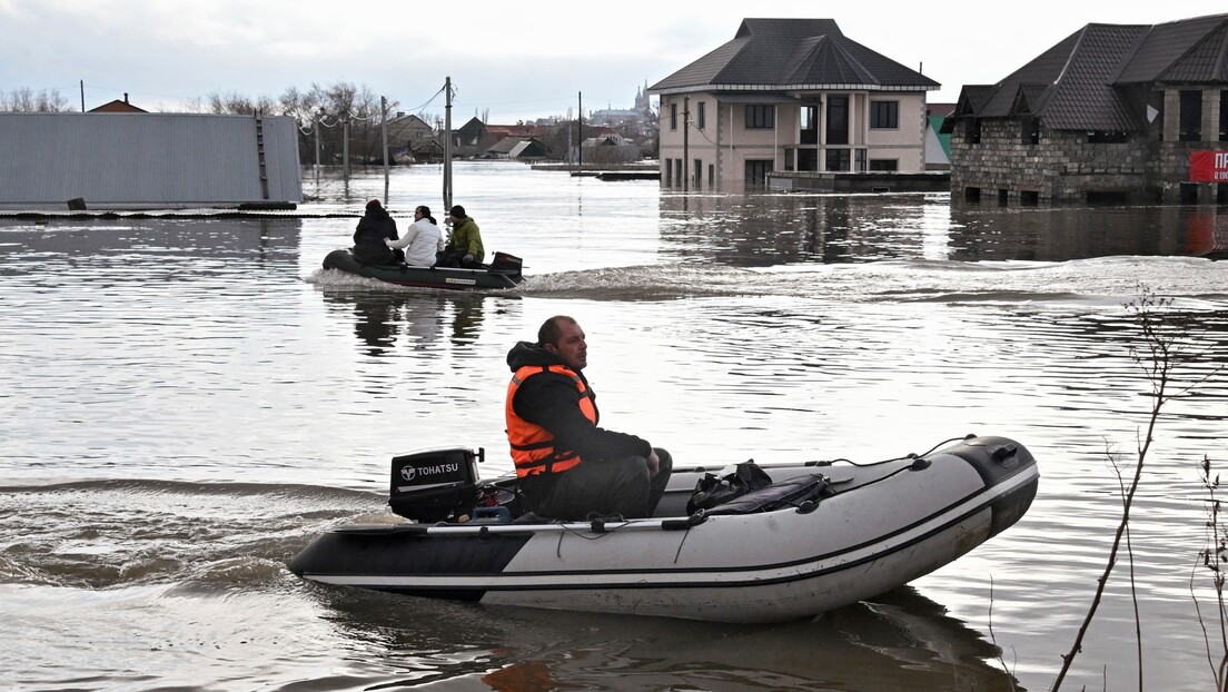 Градоначелник позвао становнике да одмах напусте Оренбург због опасности од поплава