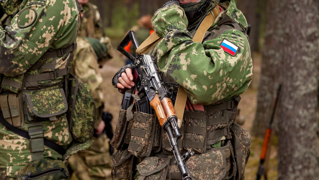 Oslobođeno naselje Prvomajskoje u DNR: Ruska vojska podigla zastavu
