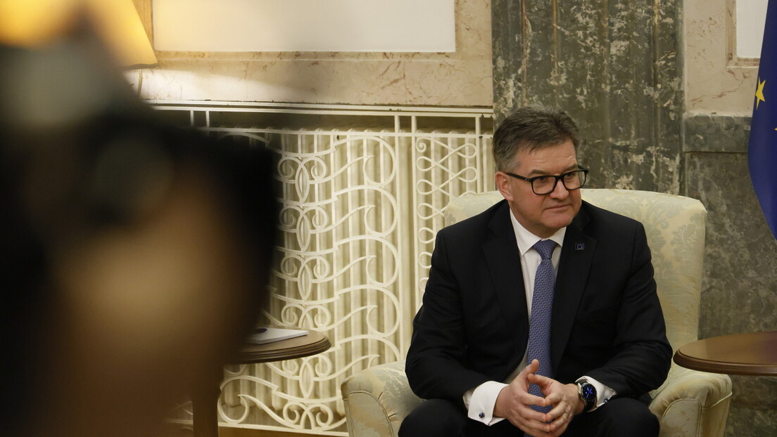 Lajčak ili Pahor? Uskoro odluka o novom posredniku u dijalogu Beograda i Prištine?