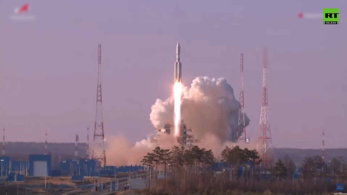 Први пут у историји: Лансирана пост-совјетска ракета "ангара А5"  (ВИДЕО)