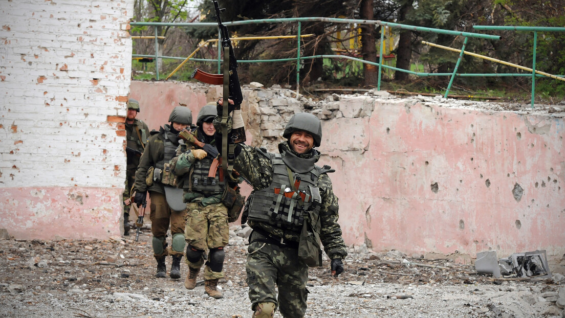 Борац Азова признао: Гранатирали смо руске цивиле у време примирја