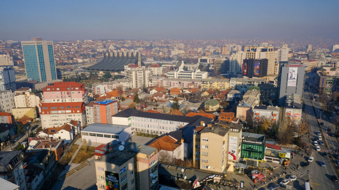 Bačena bomba na Univerzitetsko naselje u Prištini