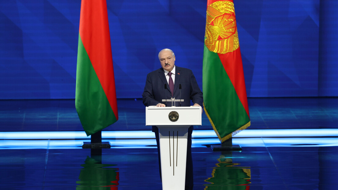 Lukašenko: Nema smisla da Rusija potpiše mirovni sporazum sa Zelenskim
