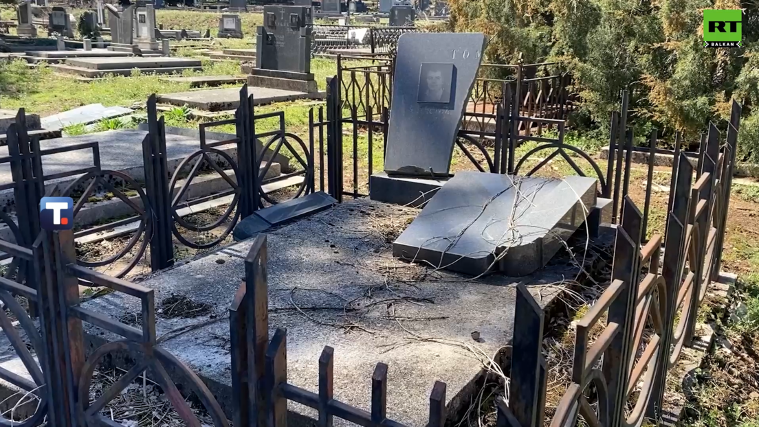 Peć: Uz blagoslov vladike Teodosija pokrenuta obnova srpskog groblja