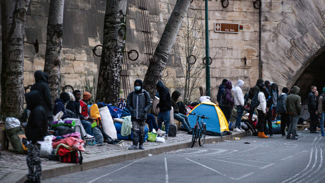 "Socijalno čišćenje" u Francuskoj: Pariz se stidi beskućnika?