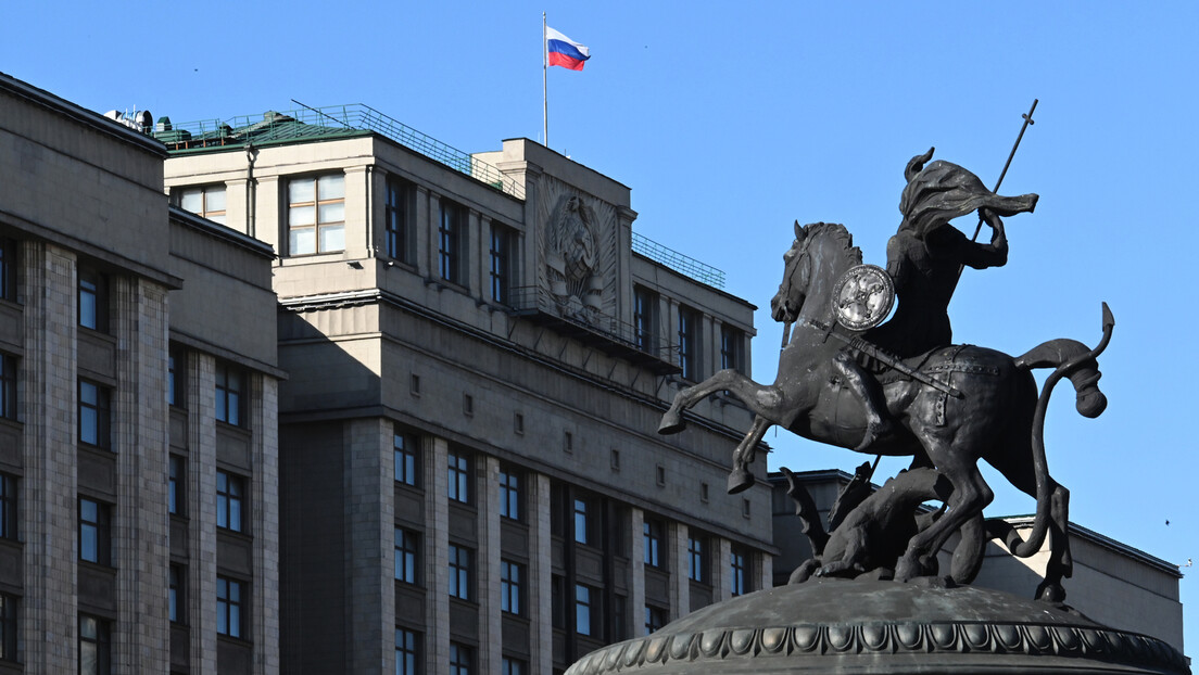 Dumi podnet predlog zakona: Strancima da se zabrani kupovina oružja