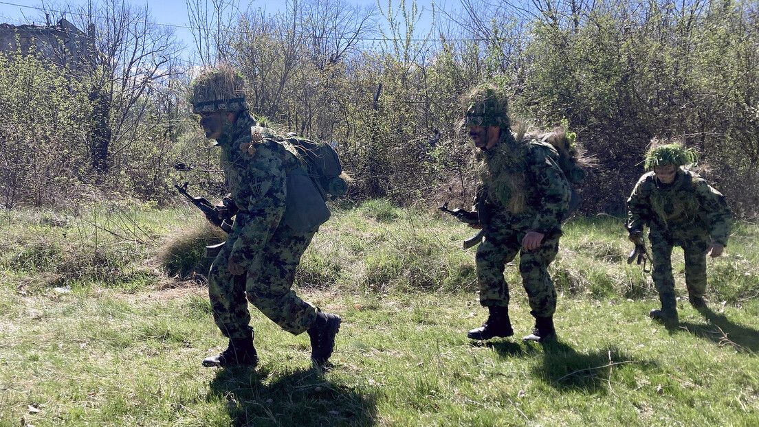 Министарство одбране: Припадник Војске Србије повређен током вежбе, за другим се трага