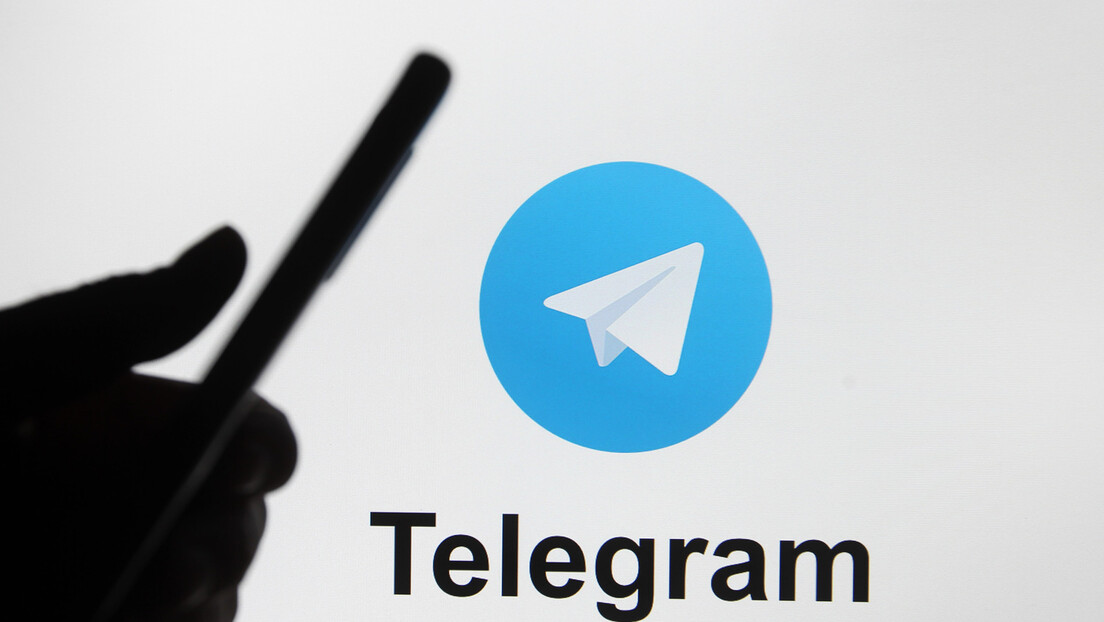 Такер Карлсон са оснивачем Телеграма: "Гугл" и "Епл" највећи цензори, а не власт