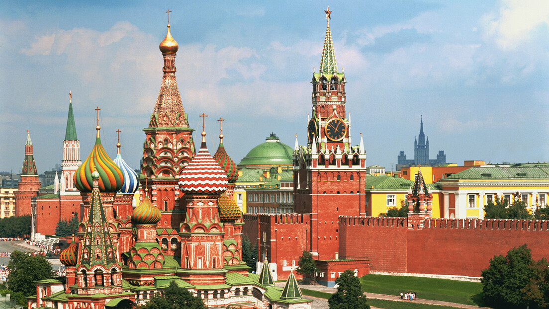 Кремљ: Русија спремна за мирно решење проблема у Украјини