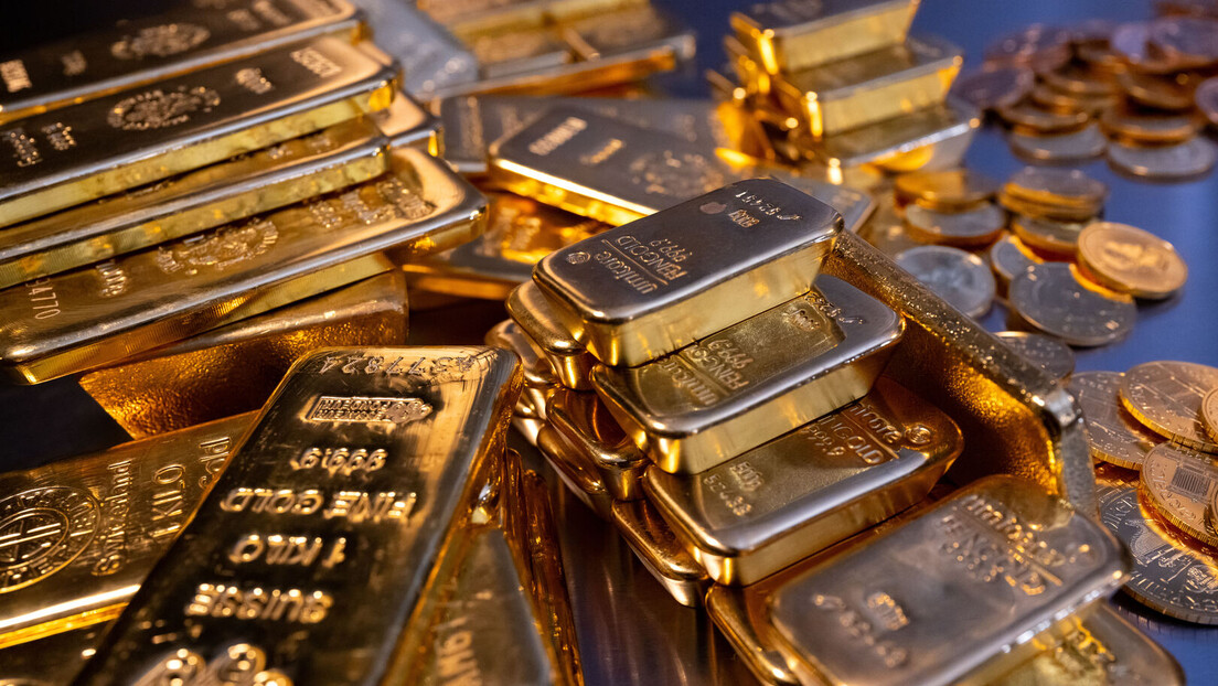 Pomama za zlatom se nastavlja: Koje zemlje kupuju najviše poluga i zašto?
