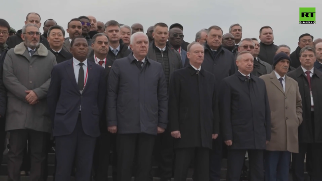 Dodik položio venac žrtvama opsade Lenjingrada