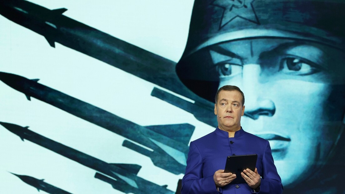 Medvedev: Pobedićemo nove fašiste