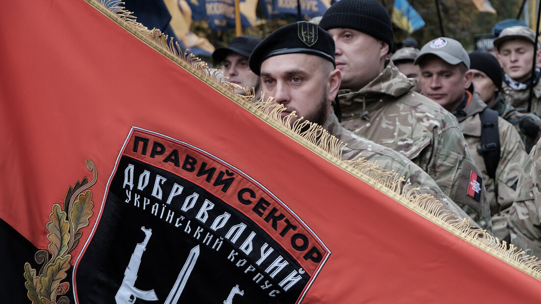 Ukrajinski nacista "fektčeker" kojeg finansiraju Britanci i NED napao novinara "Grejzona"