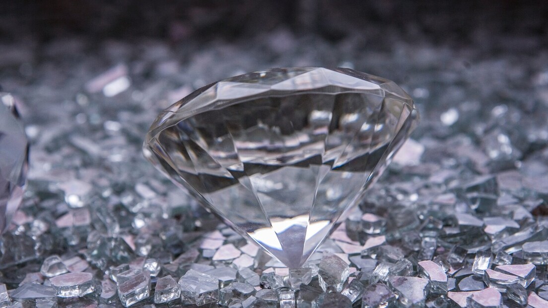 Za nastanak prirodnih dijamanata potrebne milijarde godina, a naučnicima samo 150 minuta